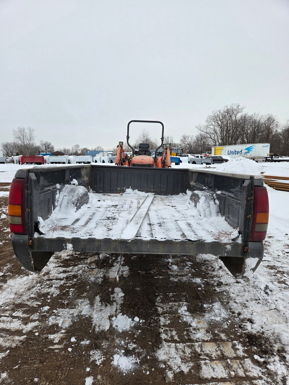 1999-2007 Chevrolet Silverado / GMC Sierra 1500 2500 3500 HD 8' Long Bed Truck Bed