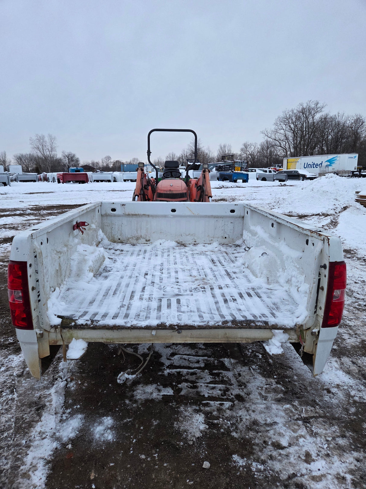 2007-2013 Chevrolet Silverado 1500 2500 3500 HD 6' 6" Short Truck