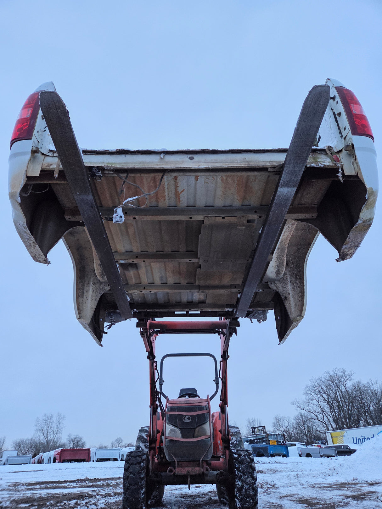 2007-2013 Chevrolet Silverado 1500 2500 3500 HD 6' 6" Short Truck