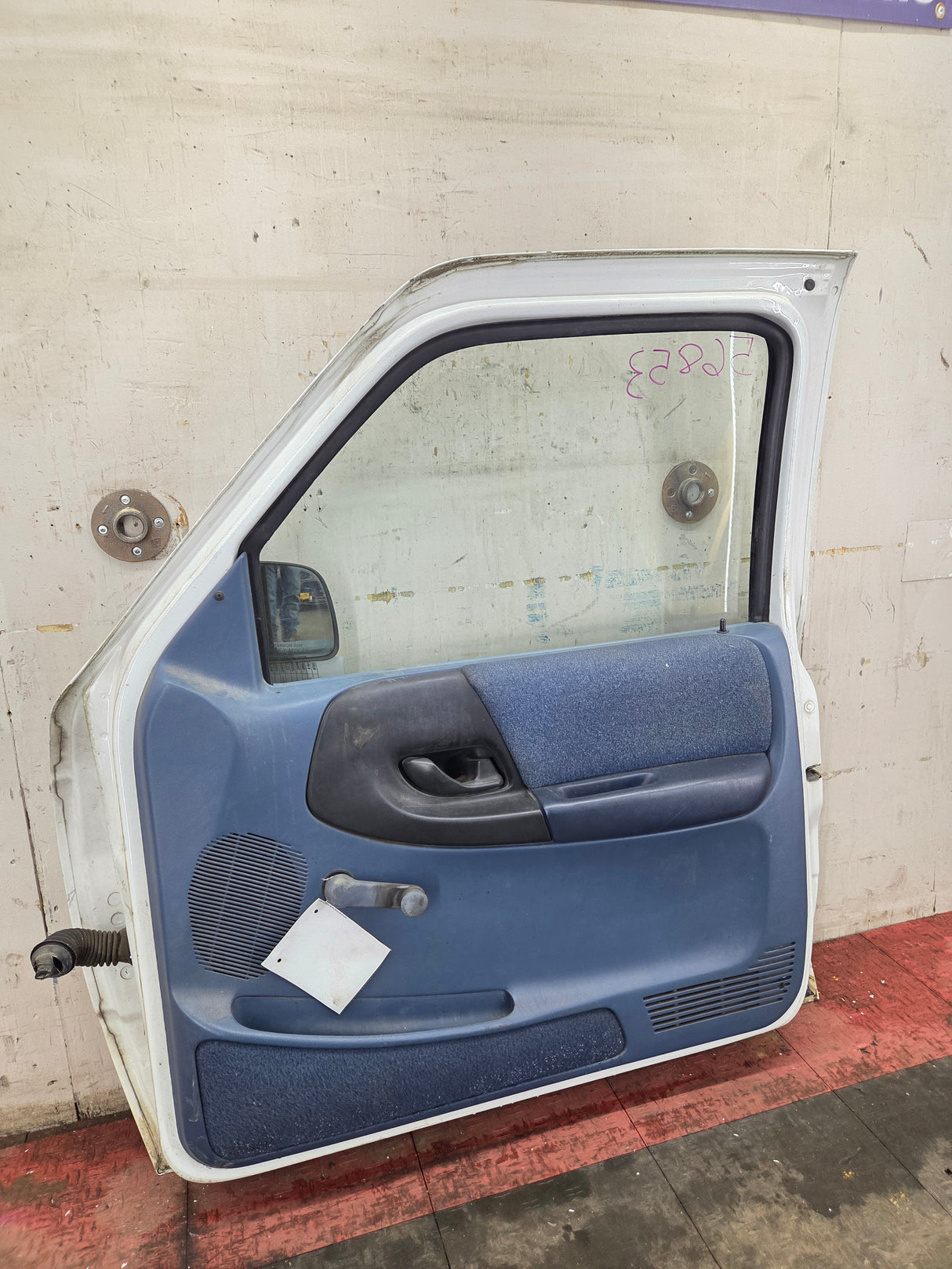 1993-2002 Ford Ranger Passenger Side Front Right Hand Door