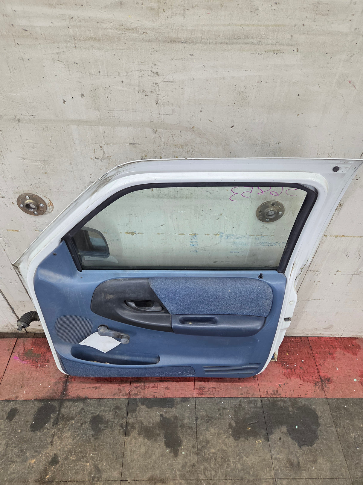 1993-2002 Ford Ranger Passenger Side Front Right Hand Door