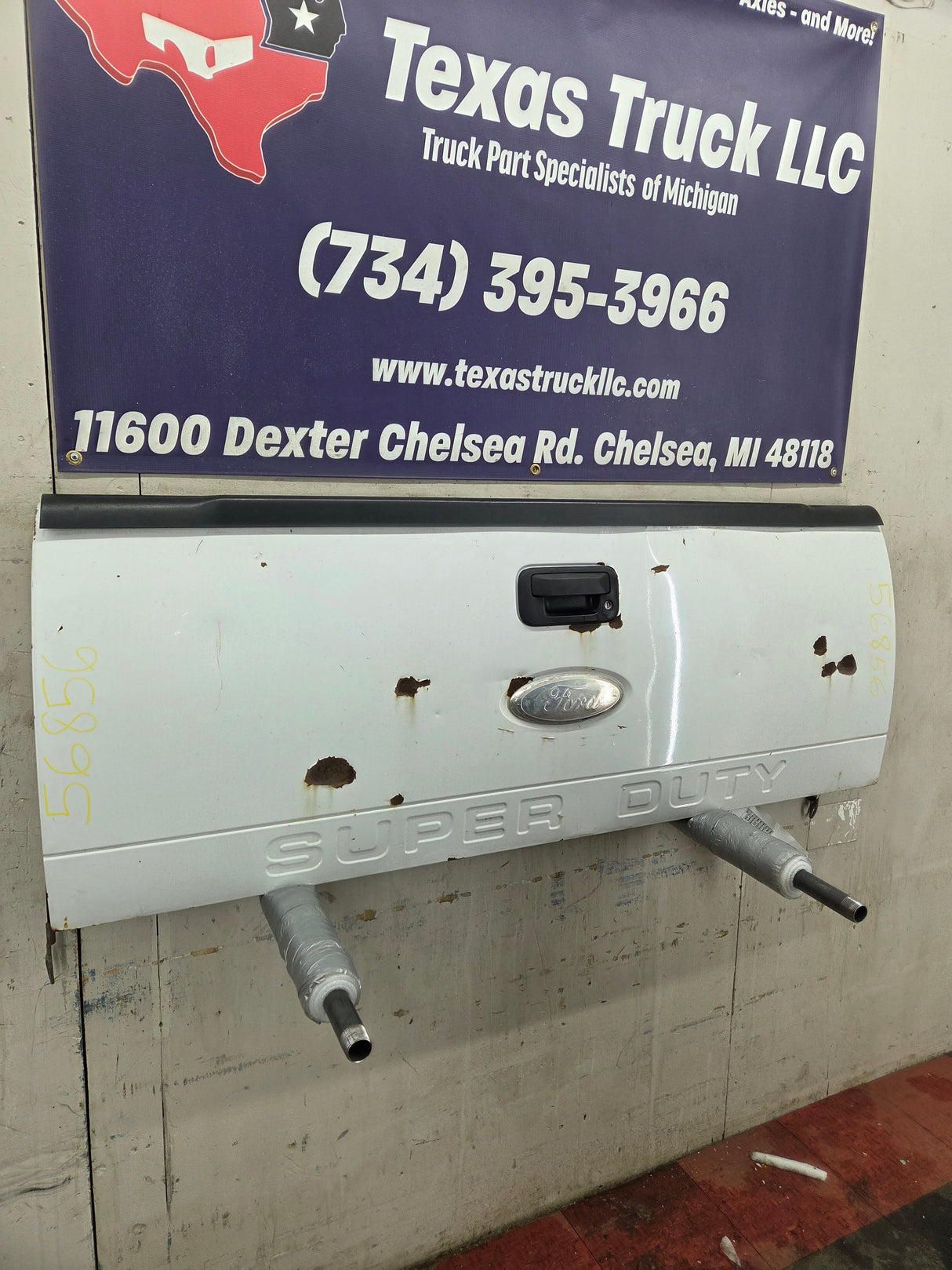 2008-2016 Ford Super Duty Tailgate F250 F350 F450 F550 - Oxford White