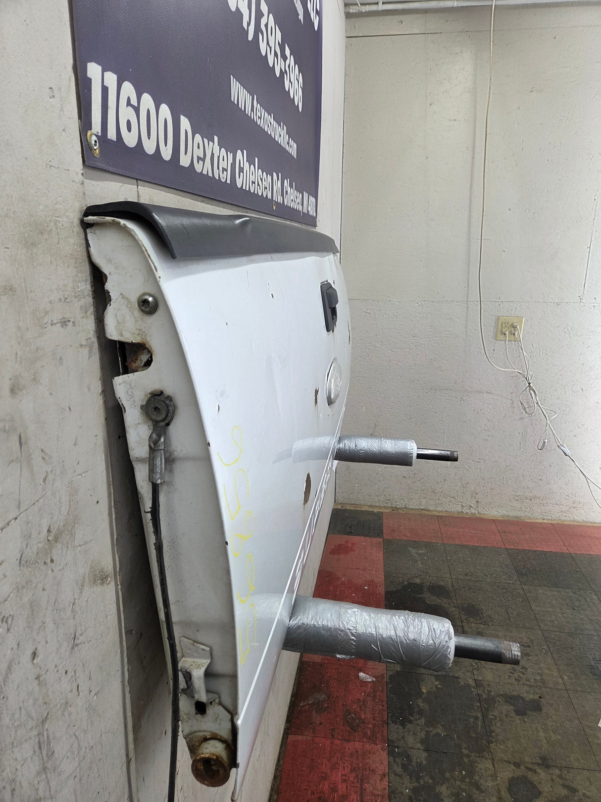 2008-2016 Ford Super Duty Tailgate F250 F350 F450 F550 - Oxford White