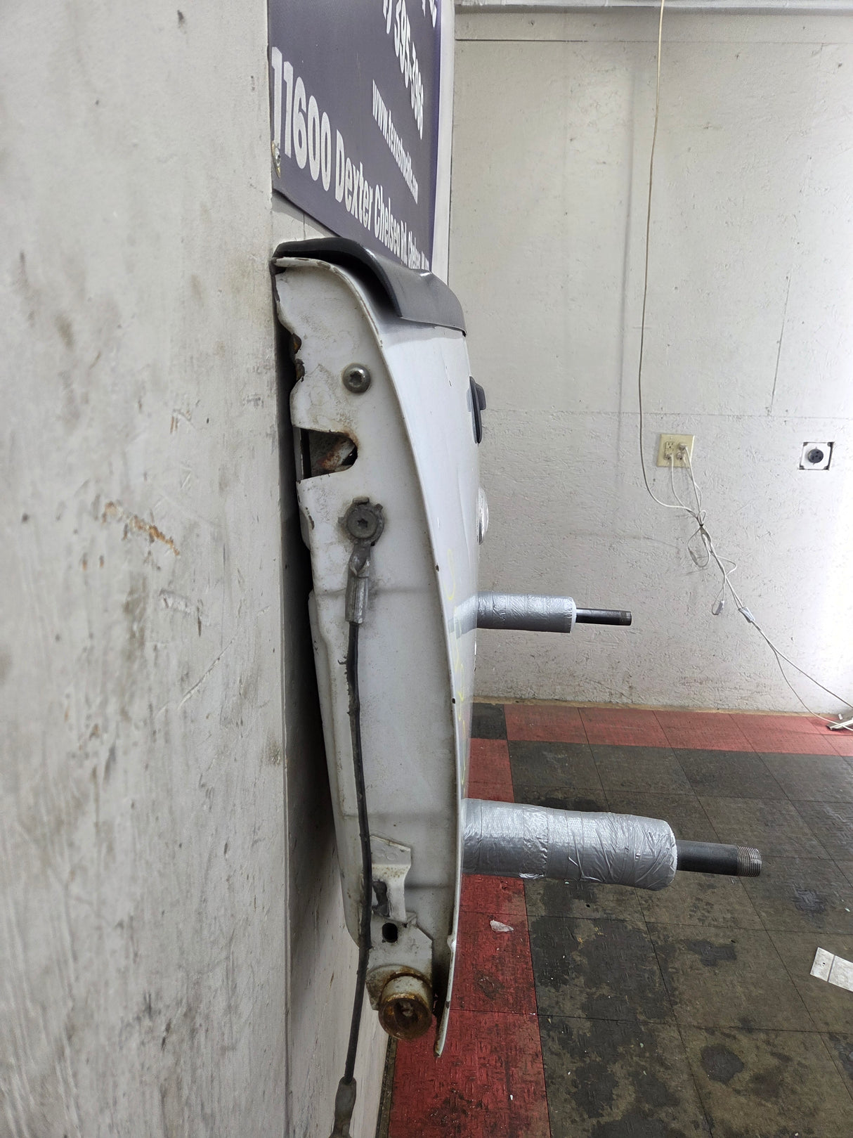 2008-2016 Ford Super Duty Tailgate F250 F350 F450 F550 - Oxford White