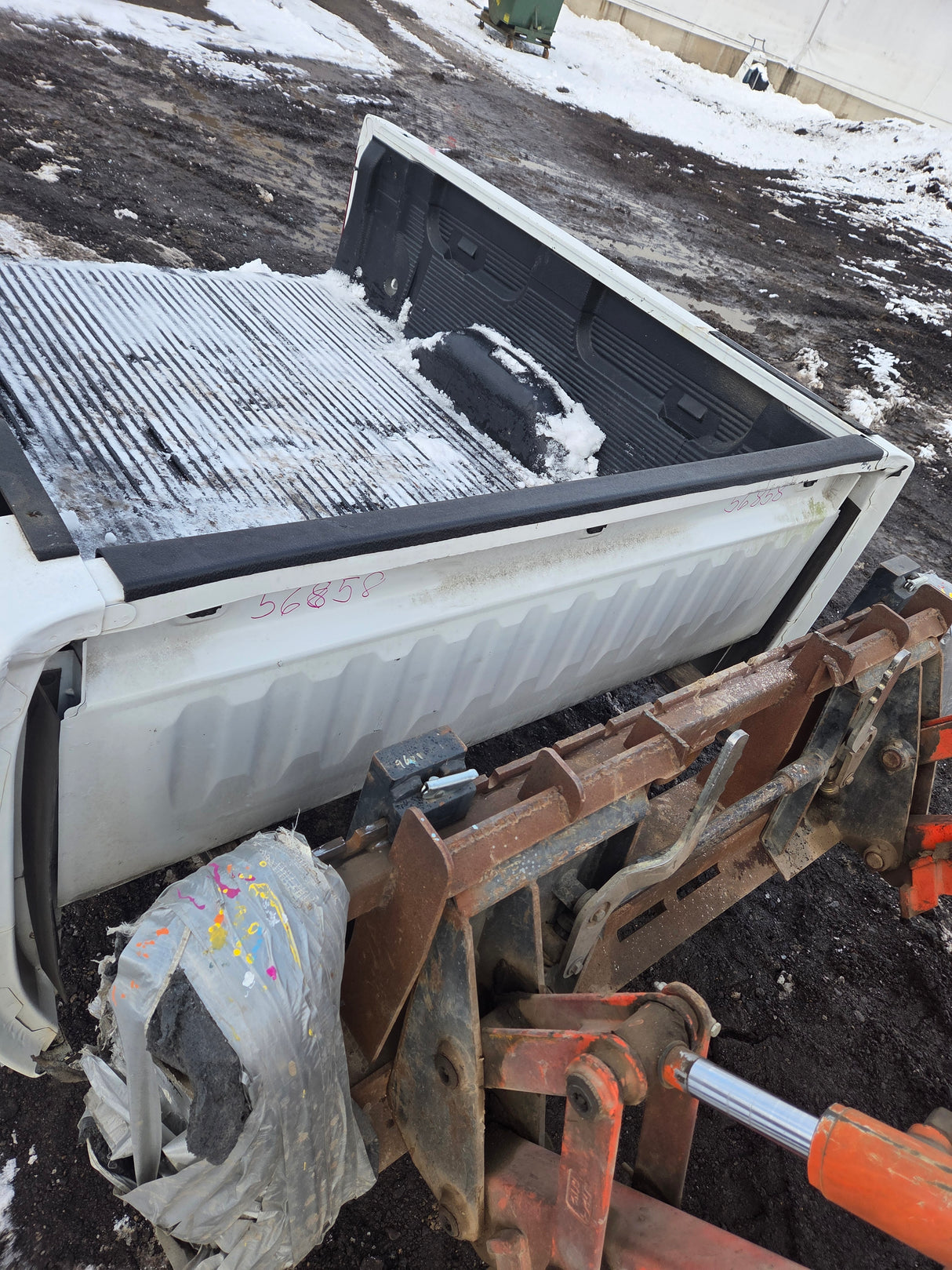 2007-2013 Chevrolet Silverado 1500 2500 3500 HD 6' 6" Short Truck