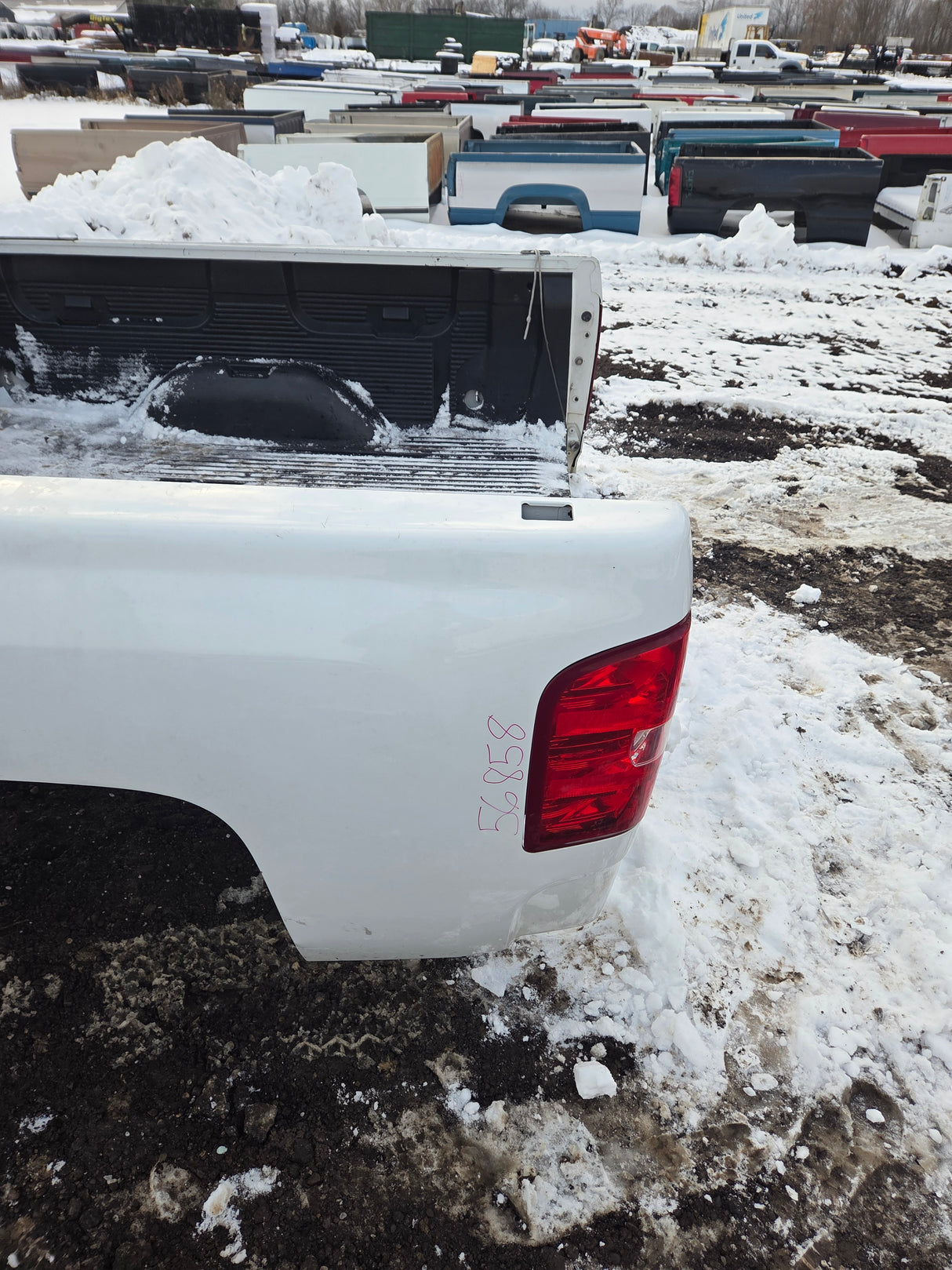 2007-2013 Chevrolet Silverado 1500 2500 3500 HD 6' 6" Short Truck