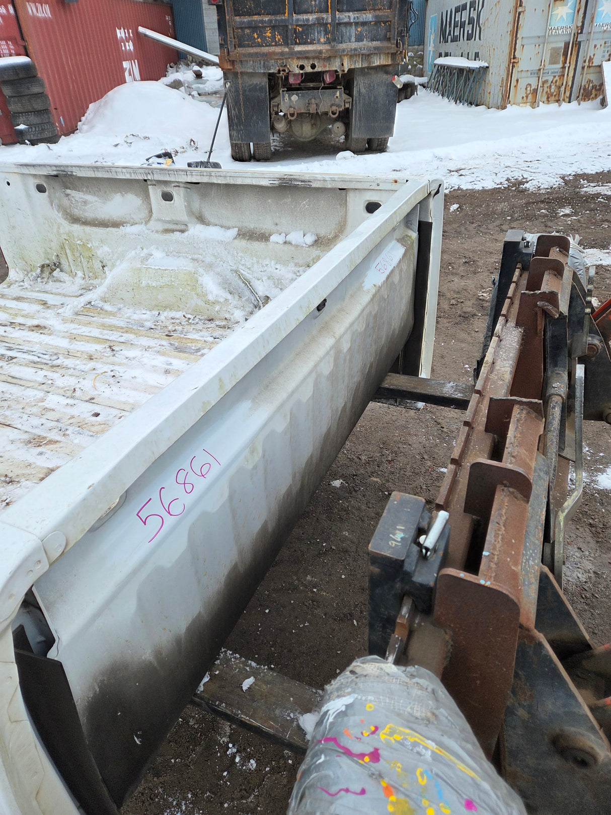 2007-2013 Chevrolet Silverado 1500 2500 3500 HD 6' 6" Short Truck Bed - Summit White