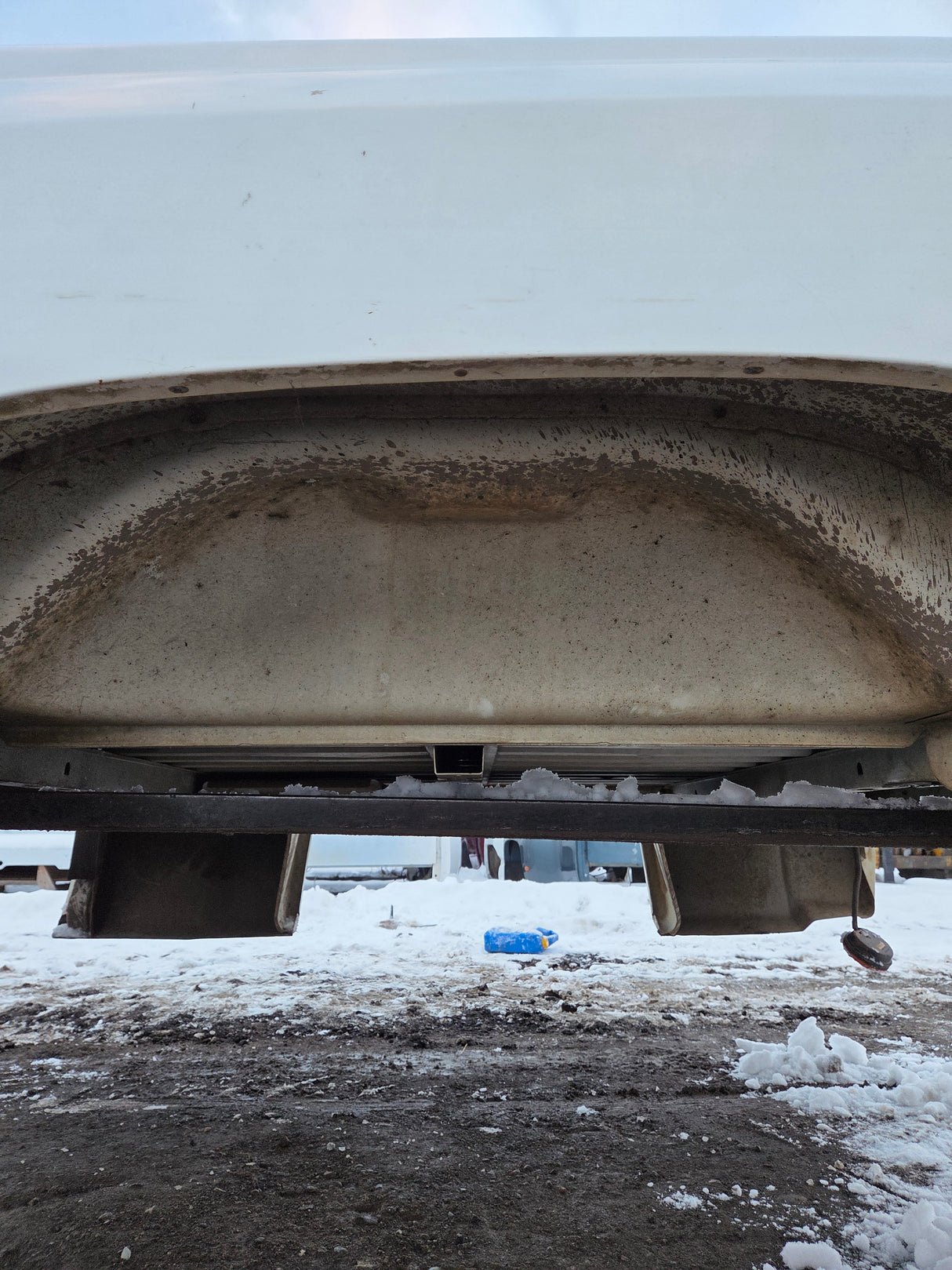 2007-2013 Chevrolet Silverado 1500 2500 3500 HD 6' 6" Short Truck Bed - Summit White