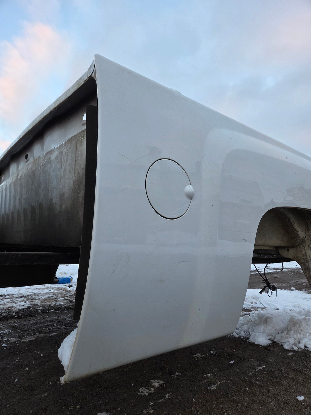 2007-2013 Chevrolet Silverado 1500 2500 3500 HD 6' 6" Short Truck Bed - Summit White