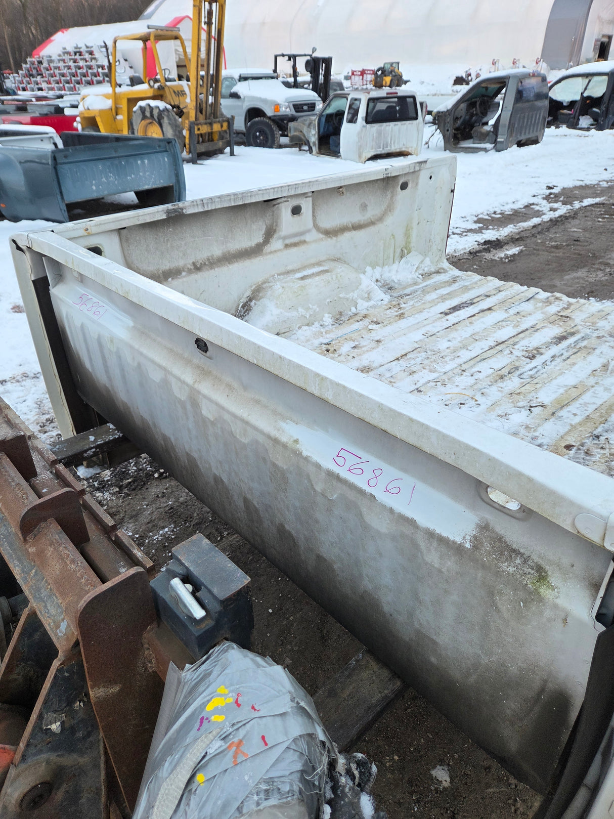 2007-2013 Chevrolet Silverado 1500 2500 3500 HD 6' 6" Short Truck Bed - Summit White