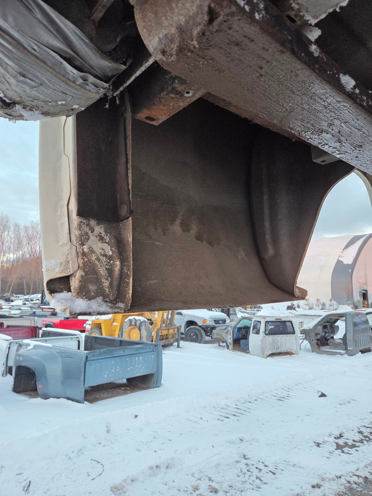 2007-2013 Chevrolet Silverado 1500 2500 3500 HD 6' 6" Short Truck Bed - Summit White