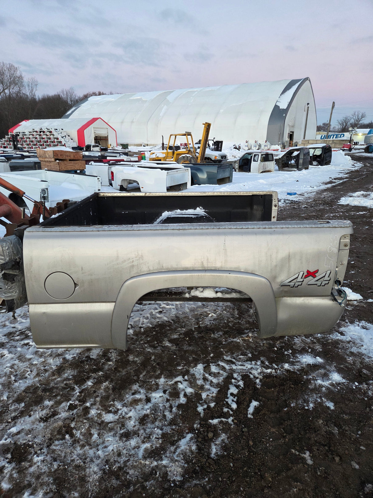 1999-2007 Chevrolet Silverado / GMC Sierra 6' 6" Short Truck Bed