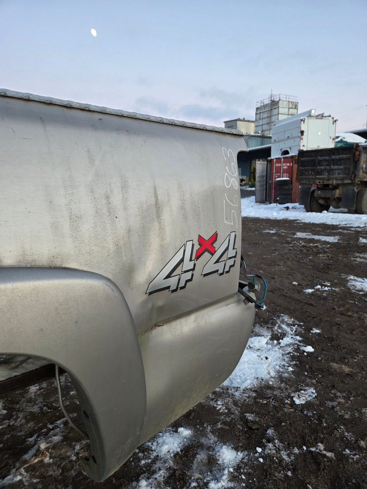 1999-2007 Chevrolet Silverado / GMC Sierra 6' 6" Short Truck Bed