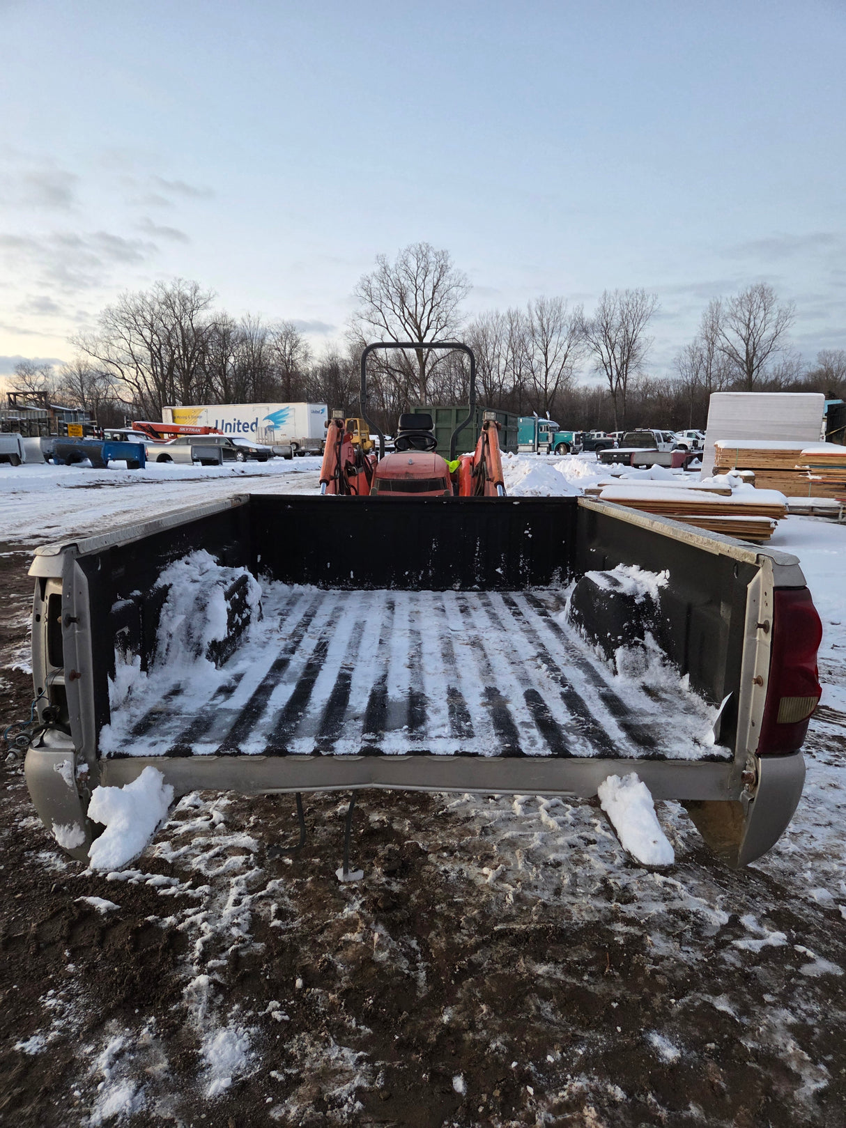 1999-2007 Chevrolet Silverado / GMC Sierra 6' 6" Short Truck Bed