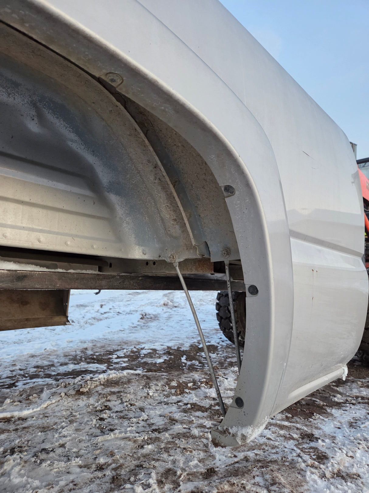 1999-2007 Chevrolet Silverado / GMC Sierra 6' 6" Short Truck Bed