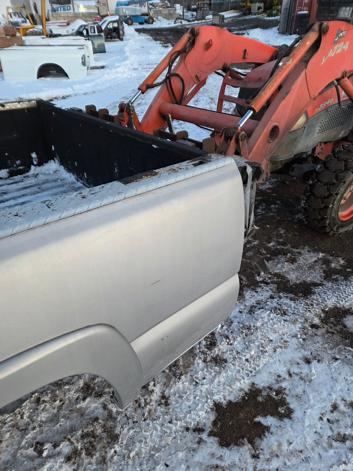 1999-2007 Chevrolet Silverado / GMC Sierra 6' 6" Short Truck Bed