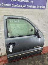 1999-2006 Chevrolet Silverado / GMC Sierra 1500 2500 3500 HD Front Passenger side Door RH