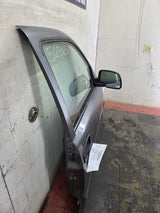 1999-2006 Chevrolet Silverado / GMC Sierra 1500 2500 3500 HD Front Passenger side Door RH