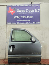 1999-2006 Chevrolet Silverado / GMC Sierra 1500 2500 3500 HD Front Passenger side Door RH
