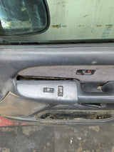 1999-2006 Chevrolet Silverado / GMC Sierra 1500 2500 3500 HD Front Passenger side Door RH