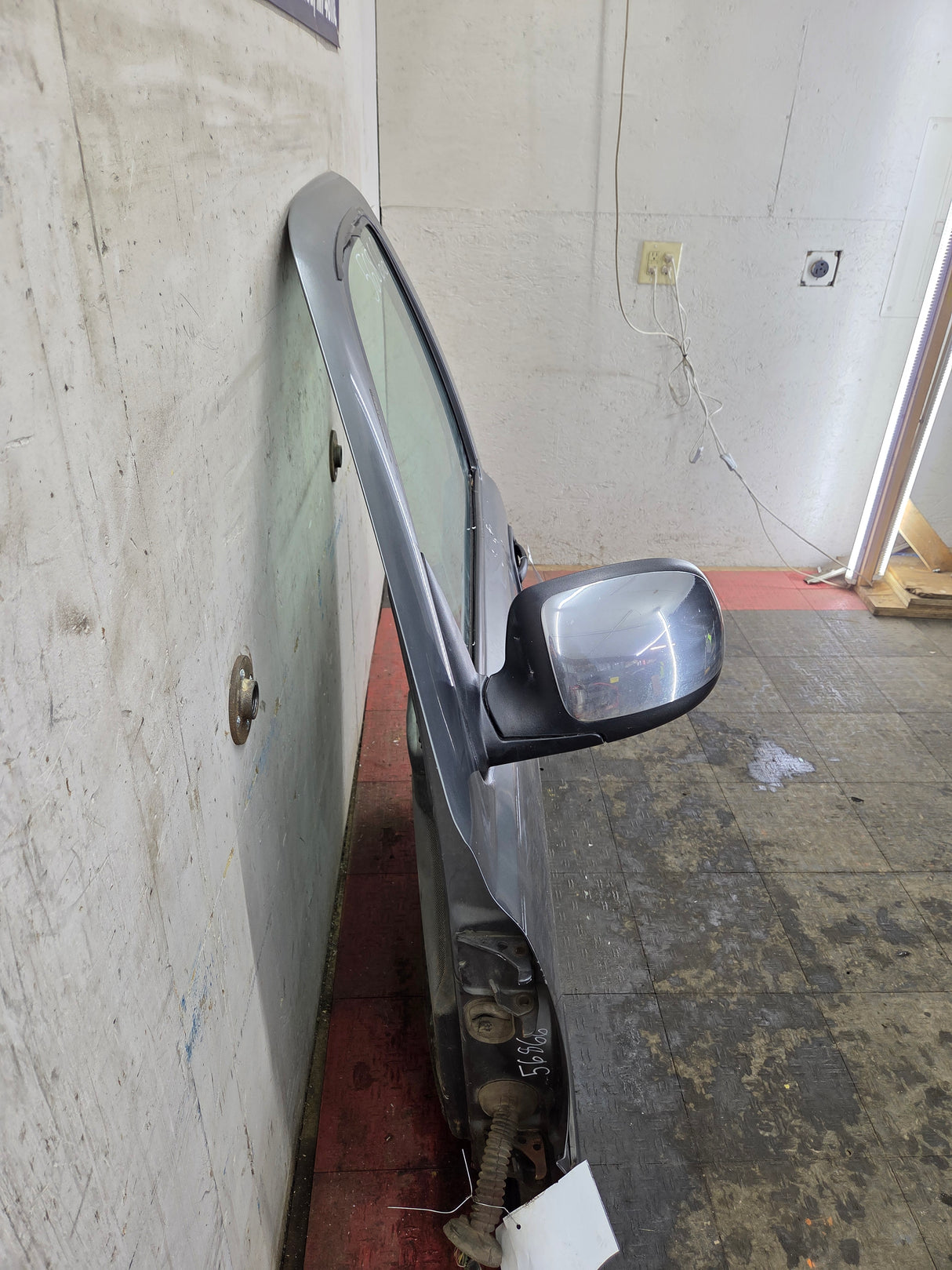 1999-2006 Chevrolet Silverado / GMC Sierra 1500 2500 3500 HD Driver Side Front Door LH - Grey