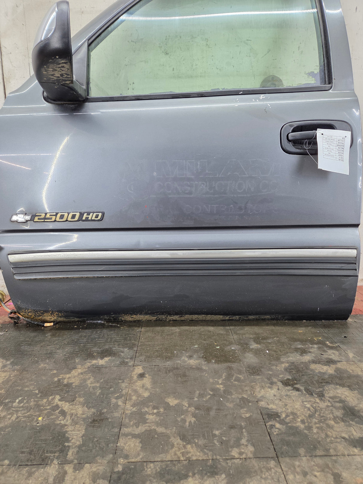 1999-2006 Chevrolet Silverado / GMC Sierra 1500 2500 3500 HD Driver Side Front Door LH - Grey