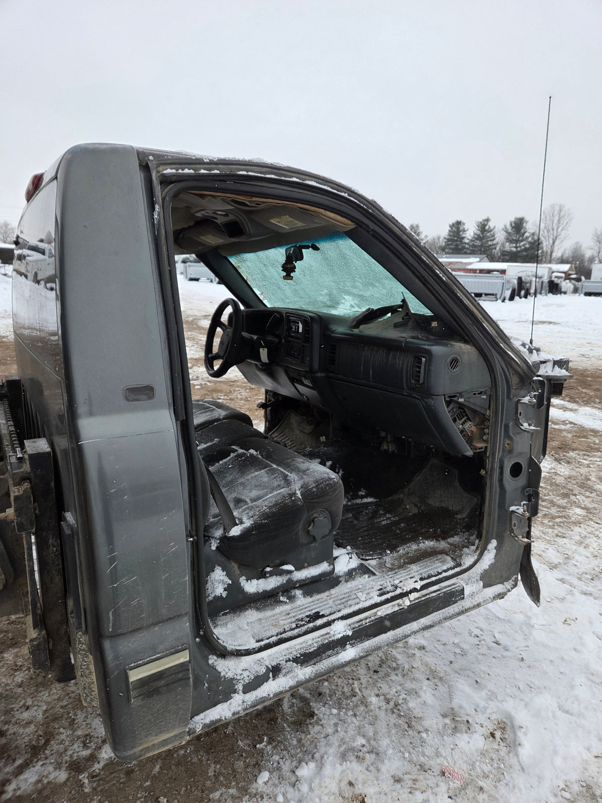 1999-2007 Chevrolet Silverado / GMC Sierra 1500 2500 HD 3500HD Regular Cab Body