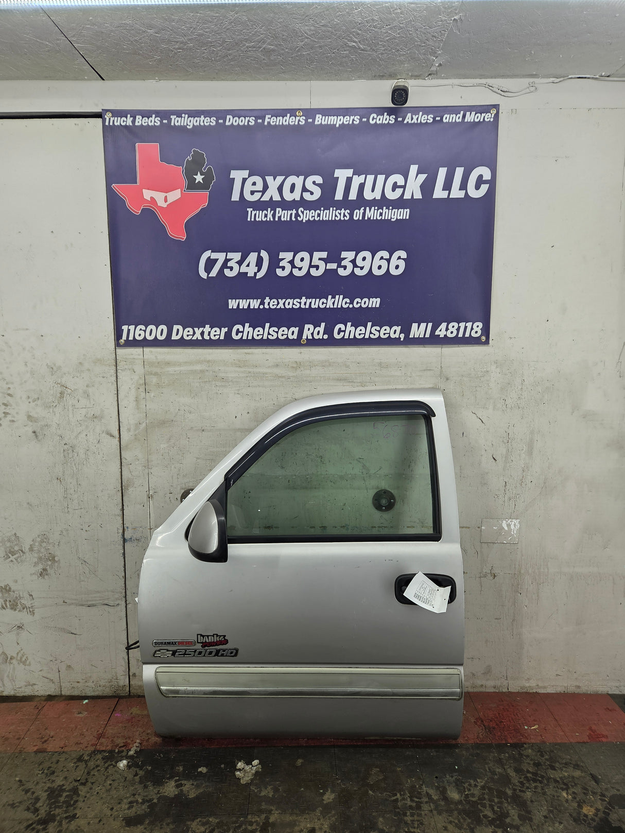 1999-2006 Chevrolet Silverado / GMC Sierra 1500 2500 3500 HD Driver Side Front Door LH