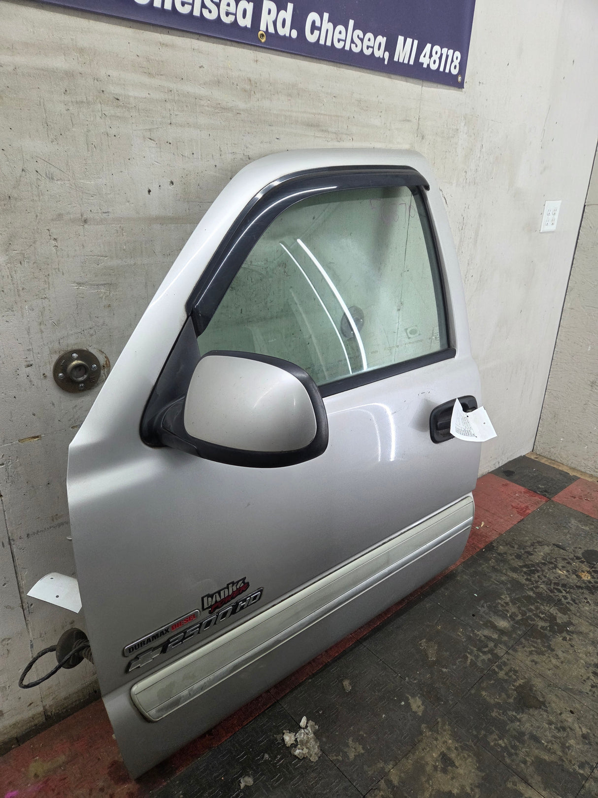 1999-2006 Chevrolet Silverado / GMC Sierra 1500 2500 3500 HD Driver Side Front Door LH