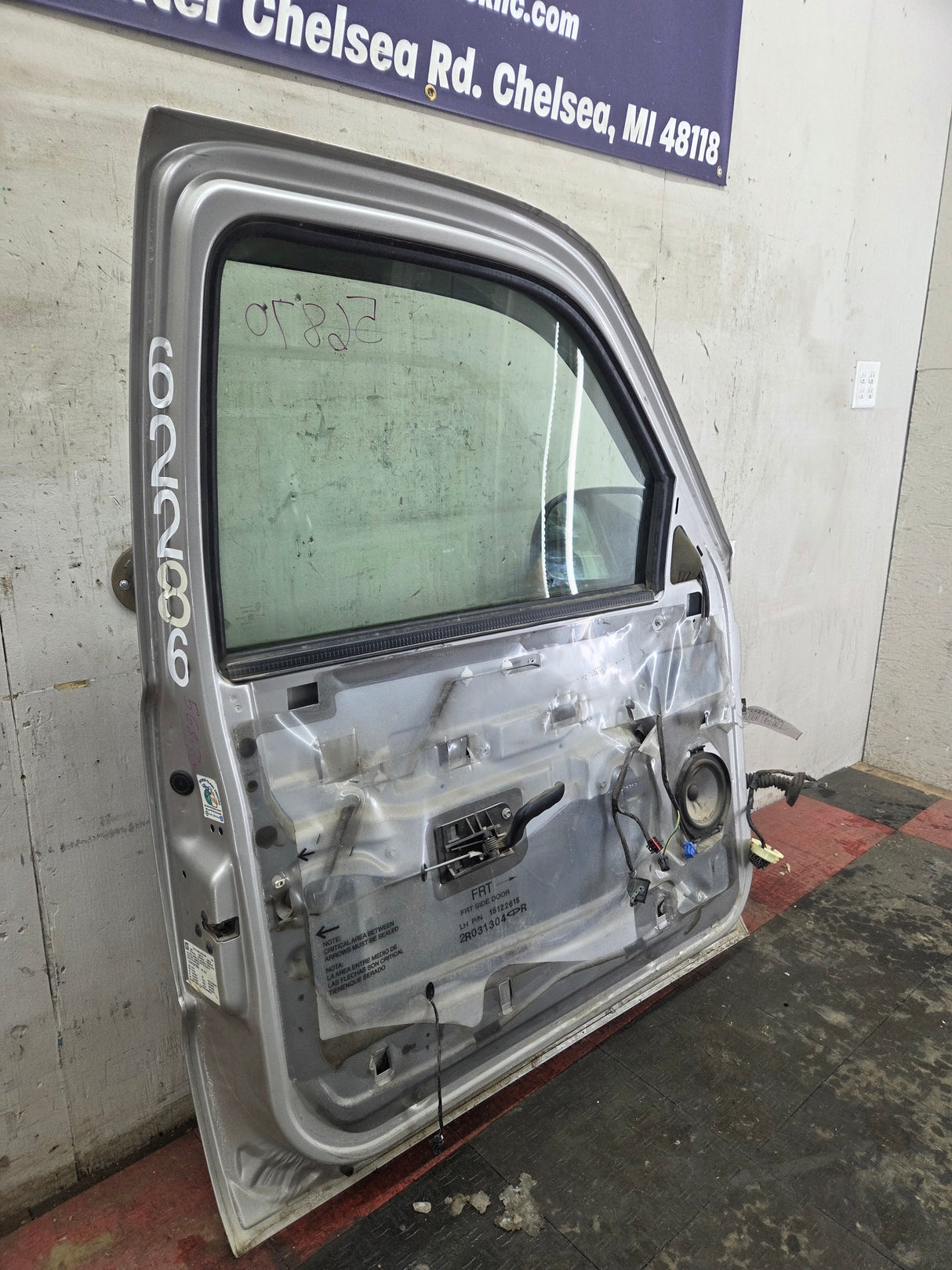 1999-2006 Chevrolet Silverado / GMC Sierra 1500 2500 3500 HD Driver Side Front Door LH