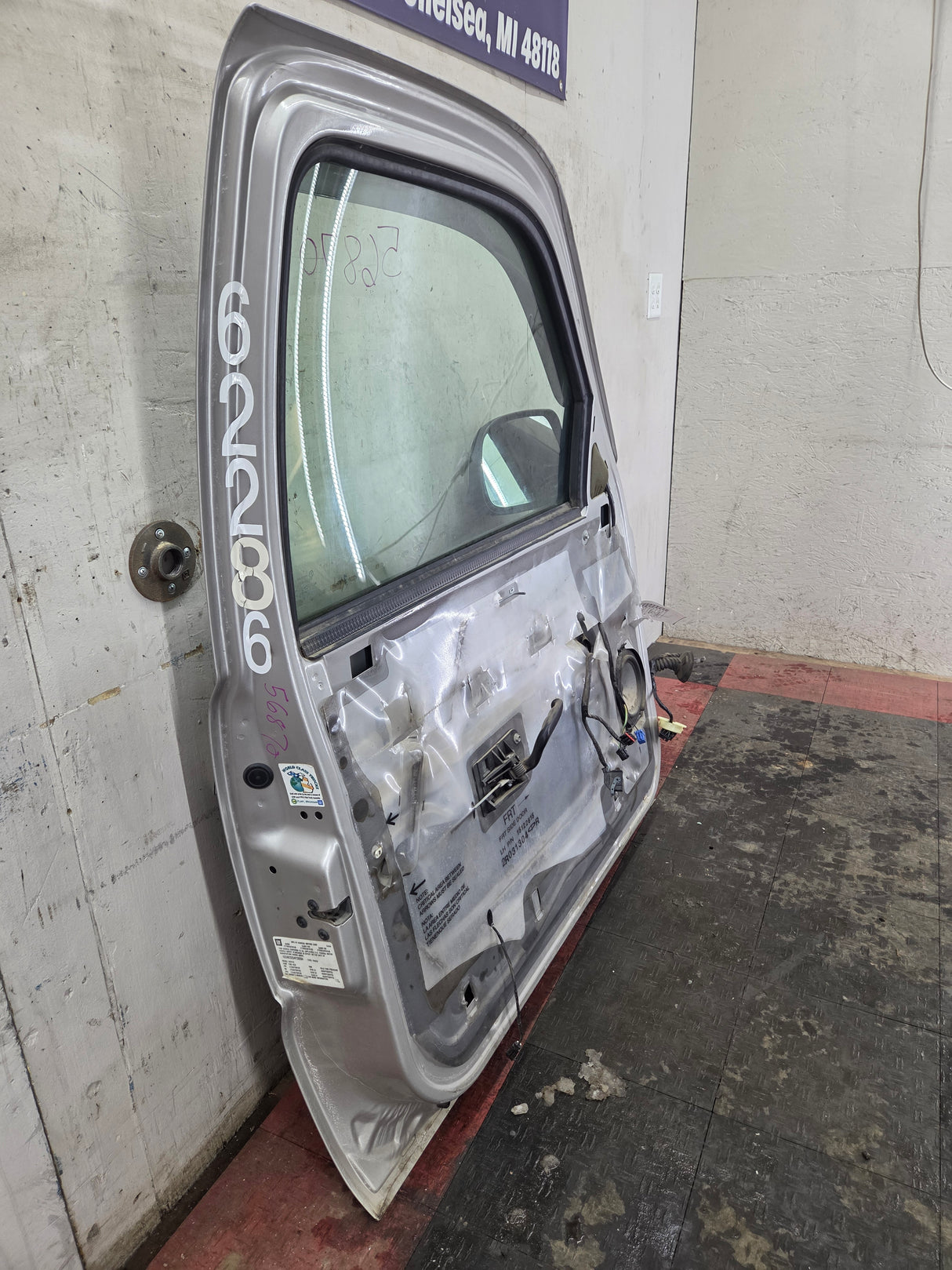 1999-2006 Chevrolet Silverado / GMC Sierra 1500 2500 3500 HD Driver Side Front Door LH