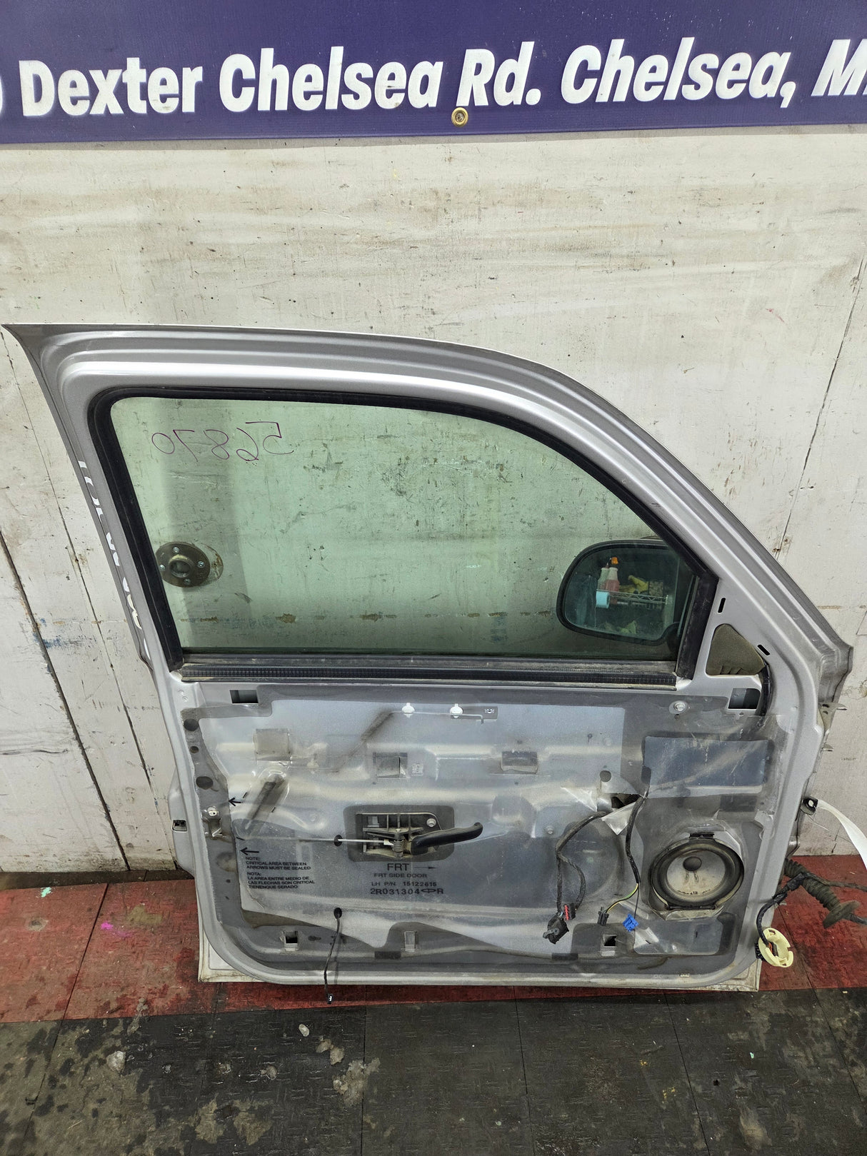 1999-2006 Chevrolet Silverado / GMC Sierra 1500 2500 3500 HD Driver Side Front Door LH