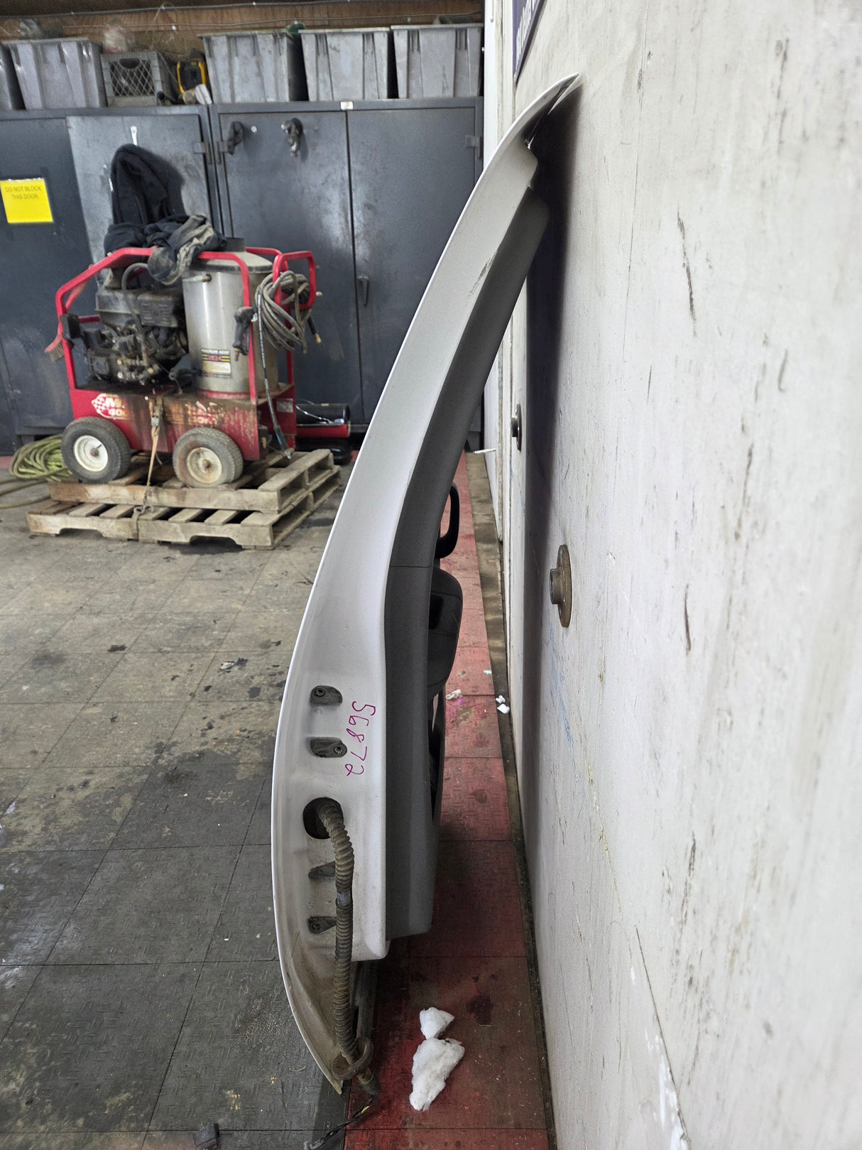 2007-2013 Chevrolet Silverado / GMC Sierra 1500 2500 3500 HD Driver Side Extended Cab LH Rear Door