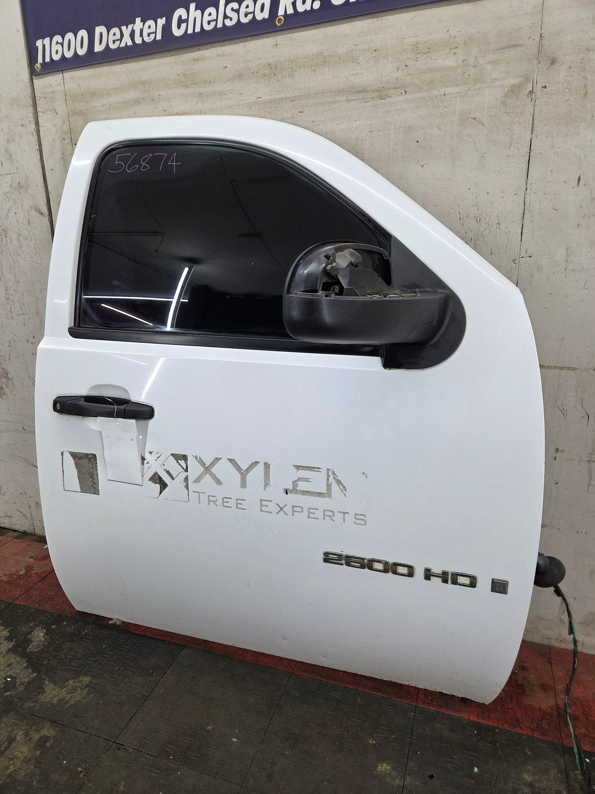 2007-2013 Chevrolet Silverado / GMC Sierra 1500 2500 3500 HD RH Front Passenger Side Door