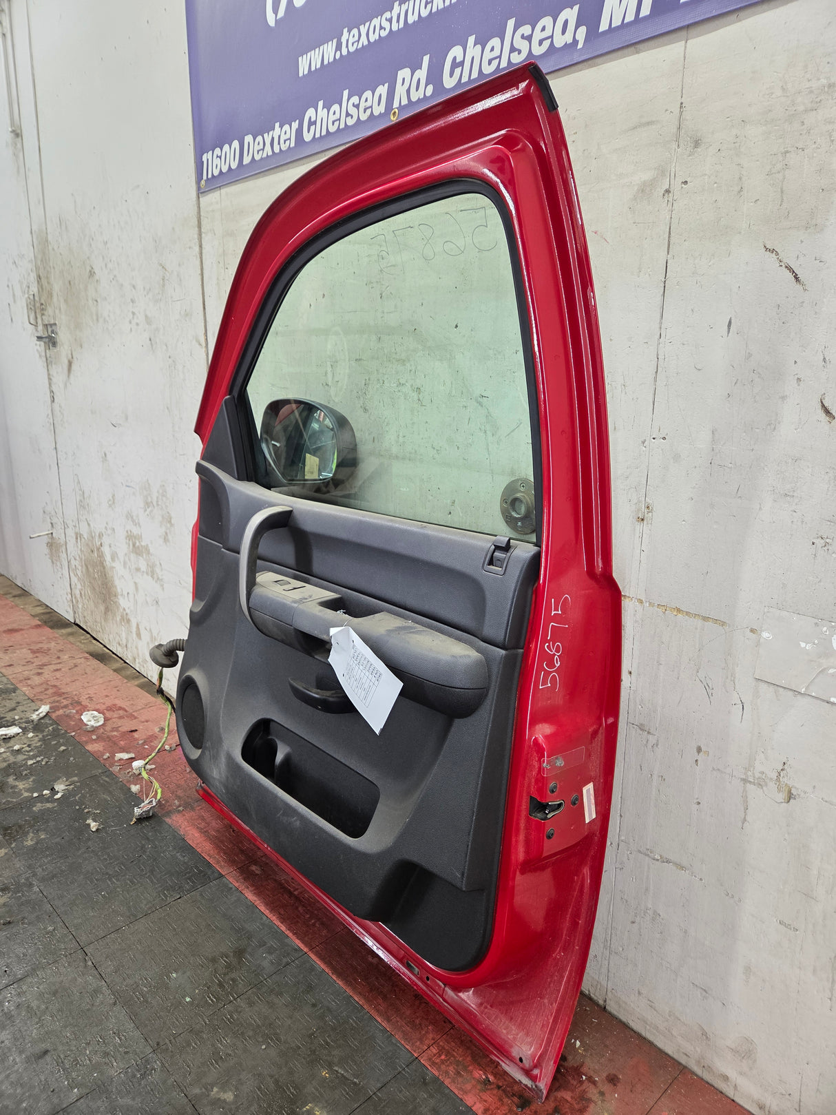 2007-2013 Chevrolet Silverado / GMC Sierra 1500 2500 3500 HD RH Front Passenger Side Door