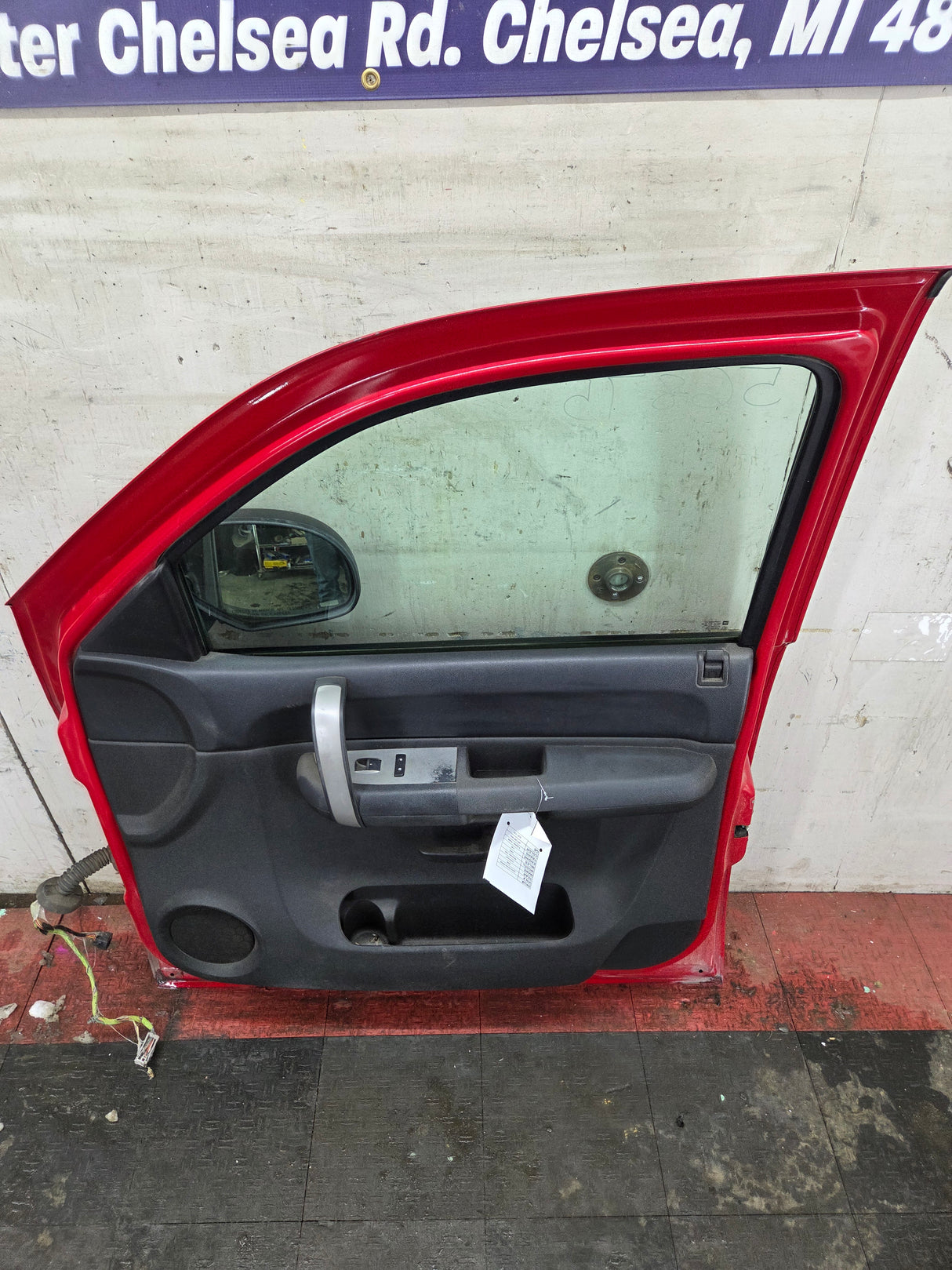 2007-2013 Chevrolet Silverado / GMC Sierra 1500 2500 3500 HD RH Front Passenger Side Door