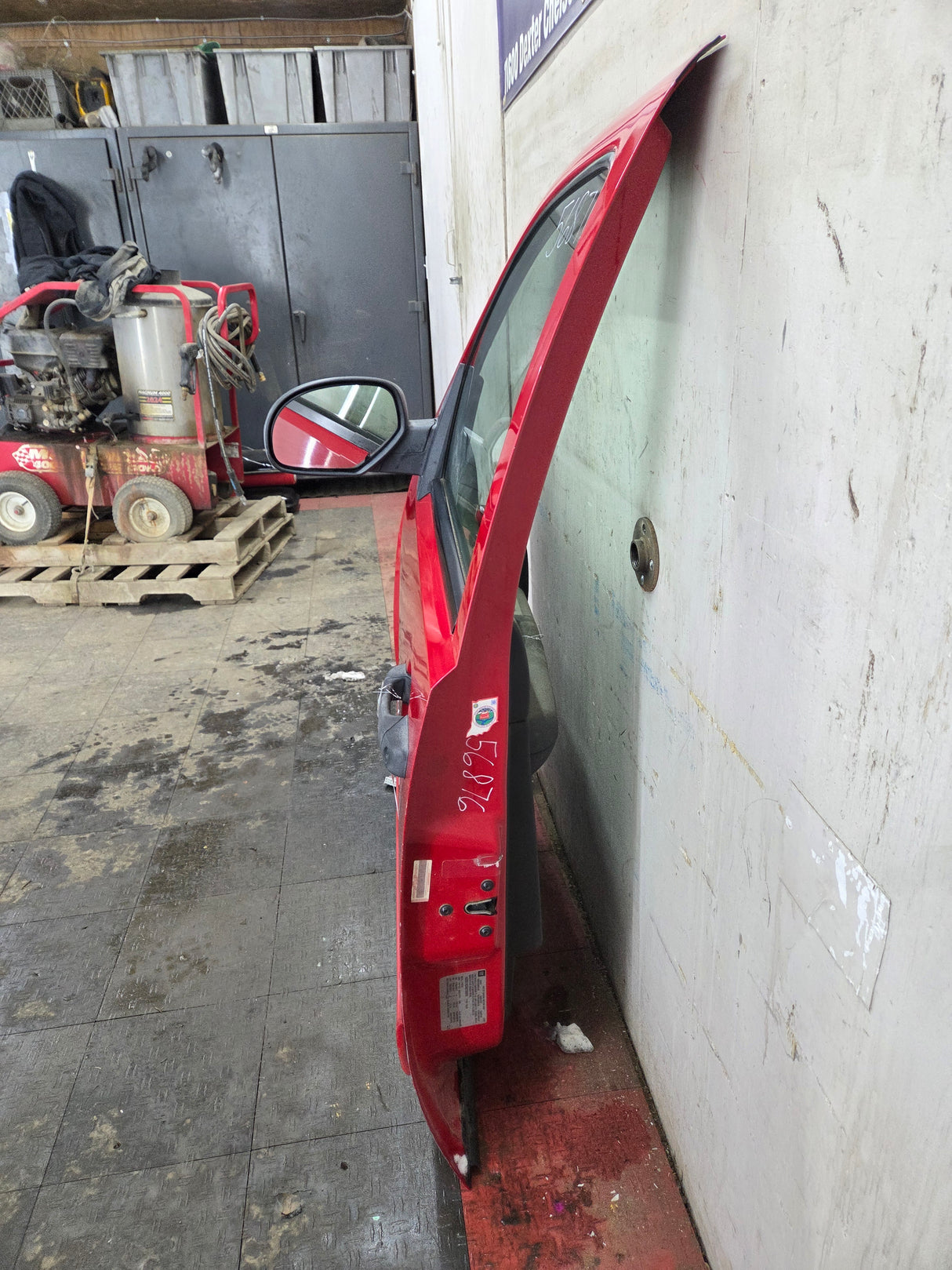 2007-2013 Chevrolet Silverado / GMC Sierra 1500 2500 3500 HD LH Front Driver Side Door
