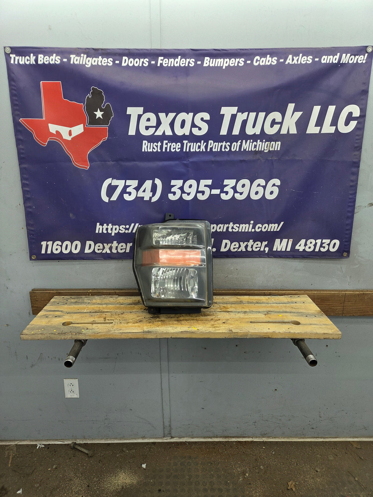 2008-2010 Ford Super Duty F250 F350 F450 F550 LH Driver Side Composite Head Light