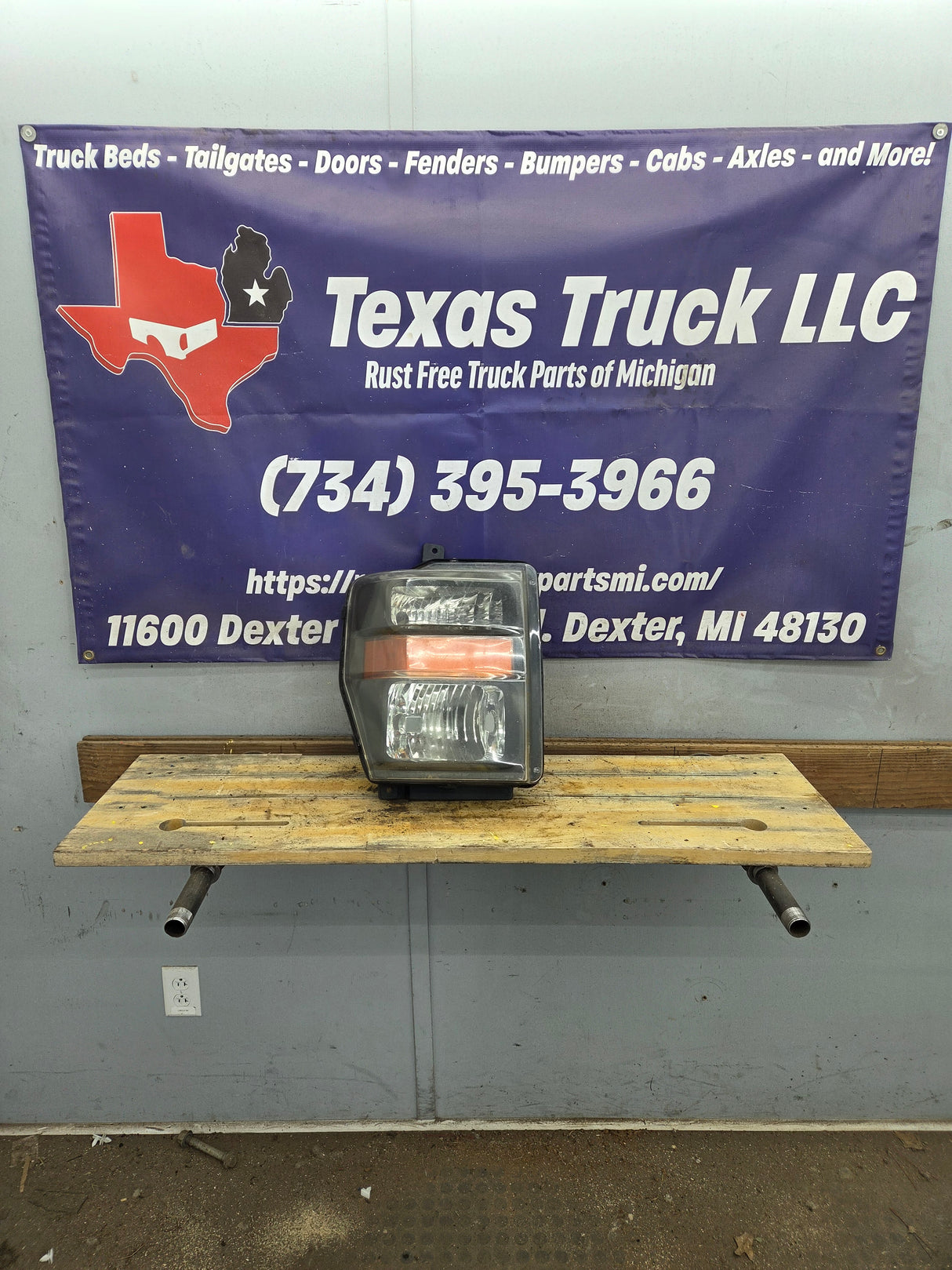 2008-2010 Ford Super Duty F250 F350 F450 F550 LH Driver Side Composite Head Light