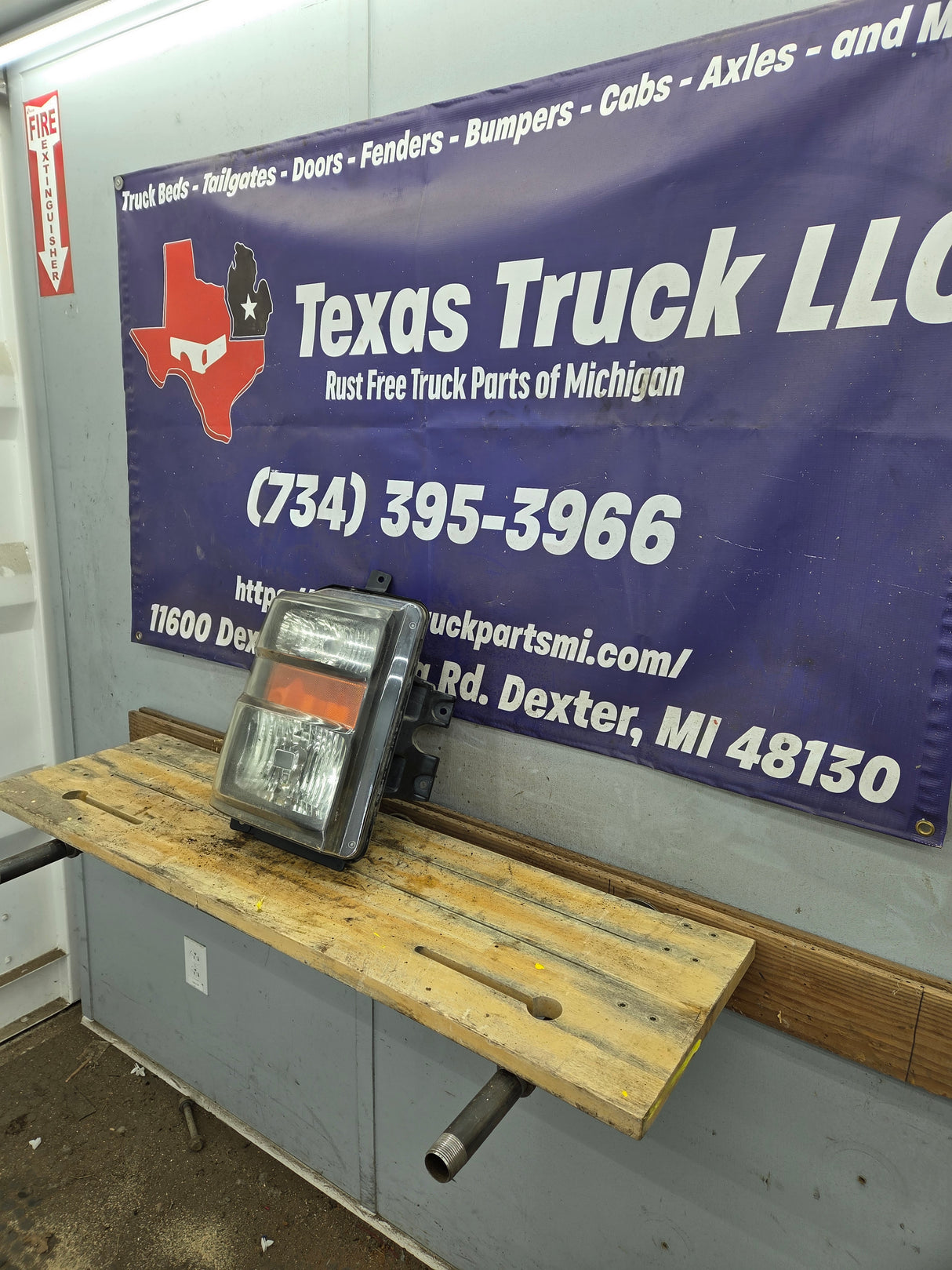 2008-2010 Ford Super Duty F250 F350 F450 F550 LH Driver Side Composite Head Light