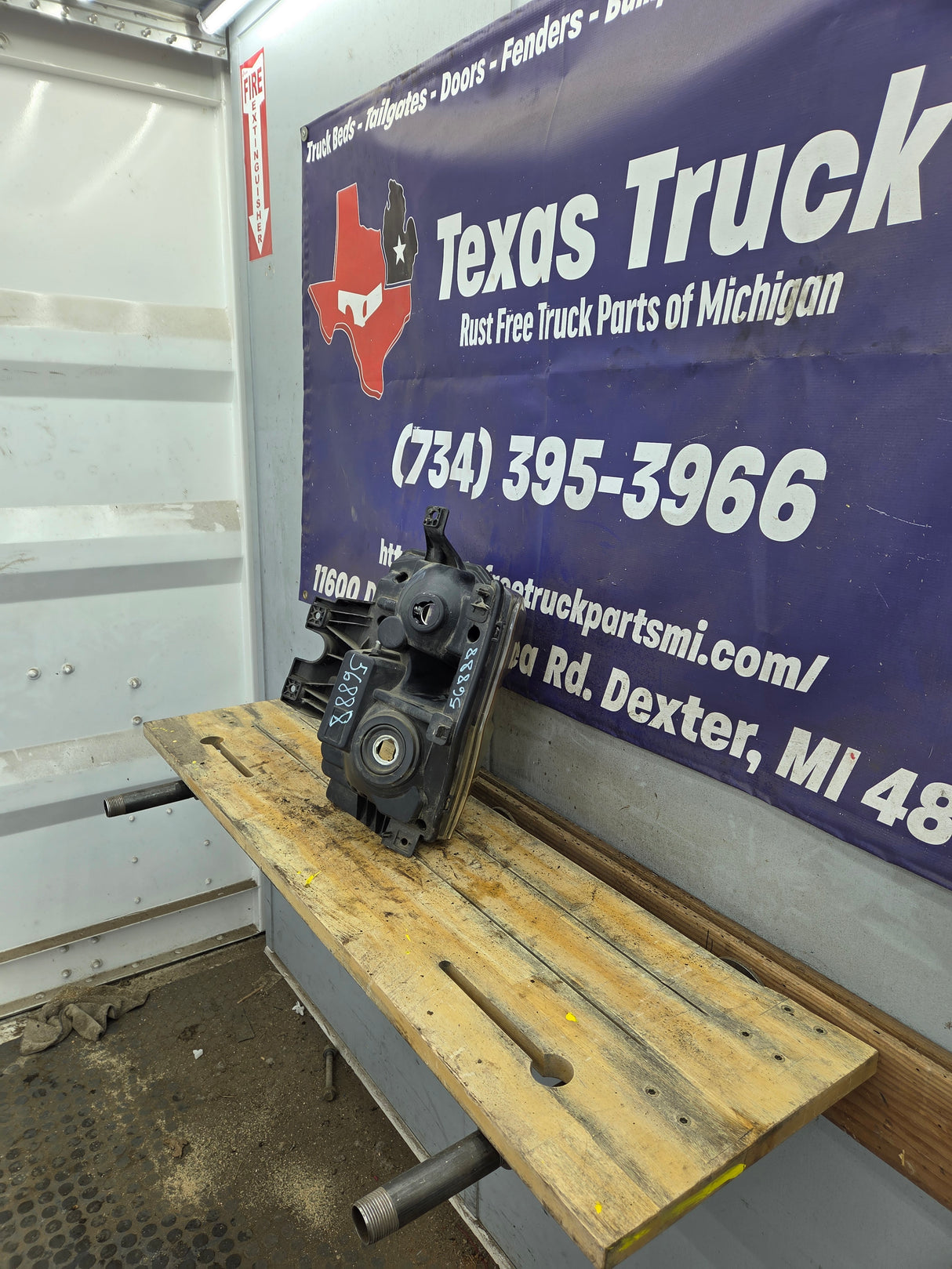 2008-2010 Ford Super Duty F250 F350 F450 F550 LH Driver Side Composite Head Light