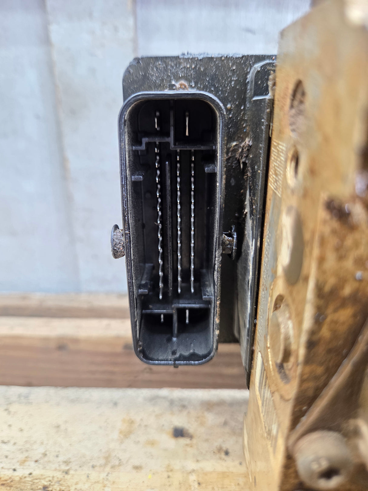 2014-2016 Chevrolet Silverado GMC 1500 ABS Pump Module - 23425456