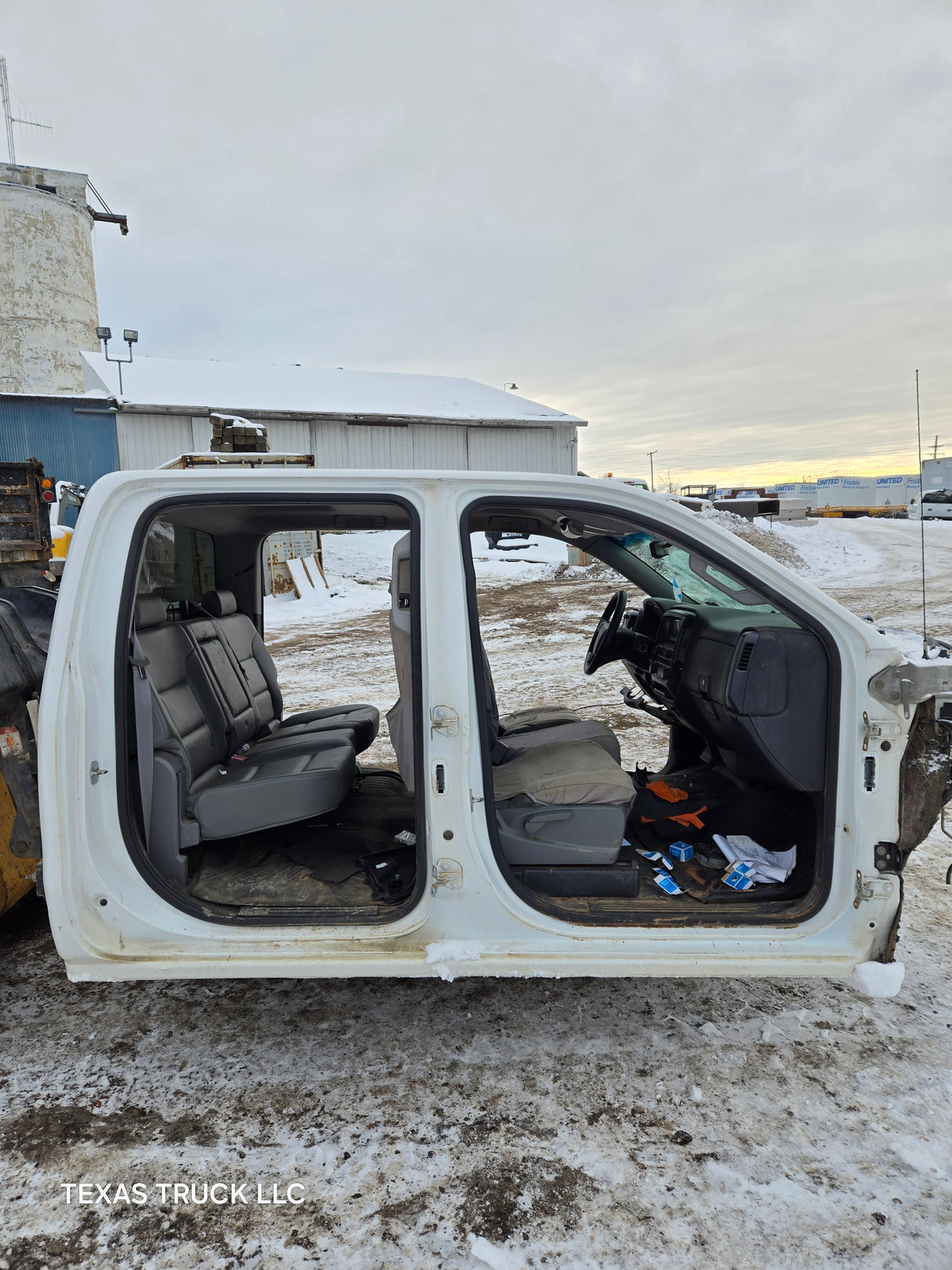 2014-2019 Chevrolet Silverado GMC Sierra 1500 2500 3500 HD Crew Cab 4 door Truck Cab