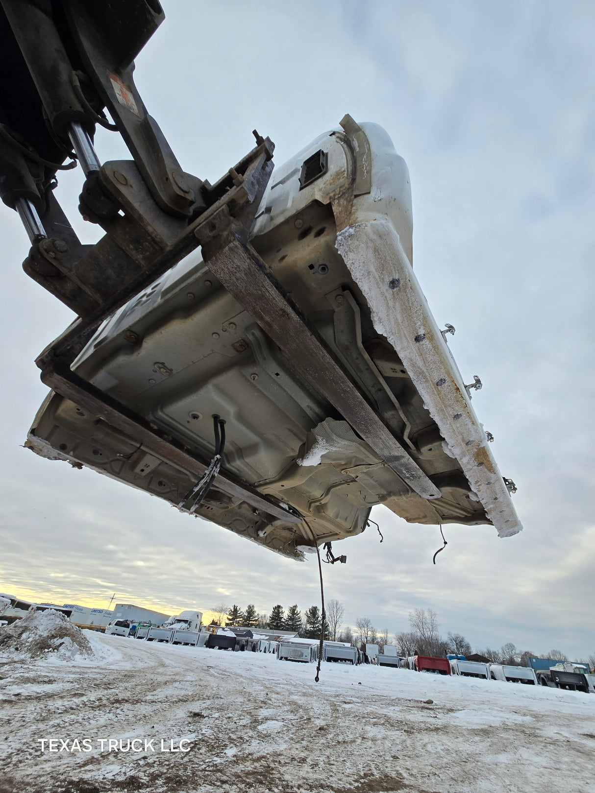 2014-2019 Chevrolet Silverado GMC Sierra 1500 2500 3500 HD Crew Cab 4 door Truck Cab