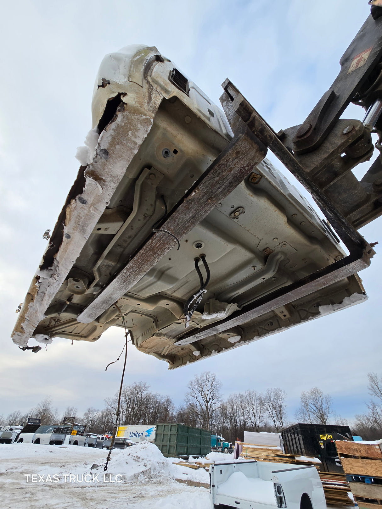 2014-2019 Chevrolet Silverado GMC Sierra 1500 2500 3500 HD Crew Cab 4 door Truck Cab