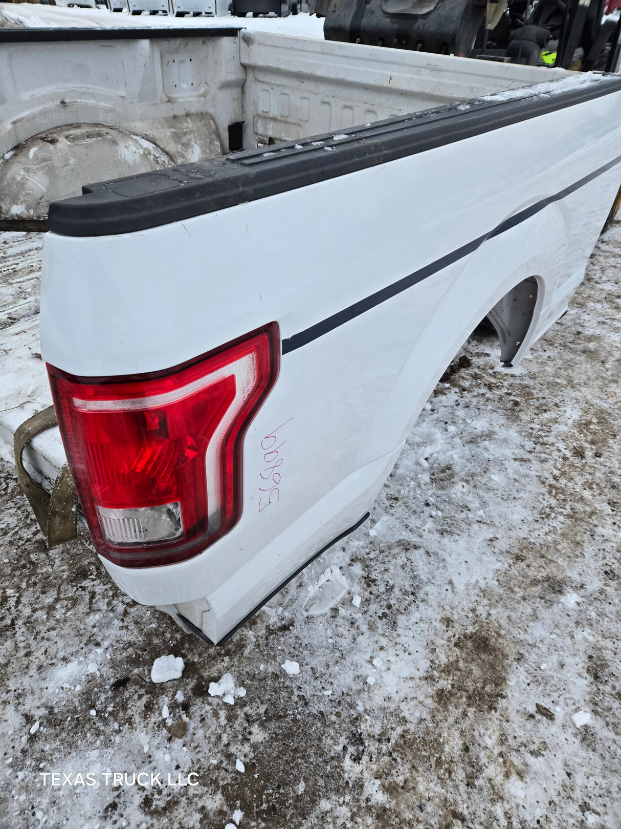 2015-2020 Ford F150 6' 6" Short Bed Without Wheel Lip Molding
