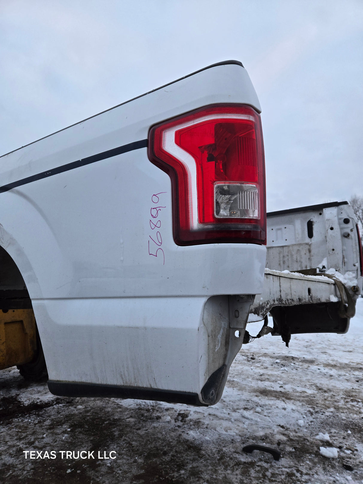 2015-2020 Ford F150 6' 6" Short Bed Without Wheel Lip Molding
