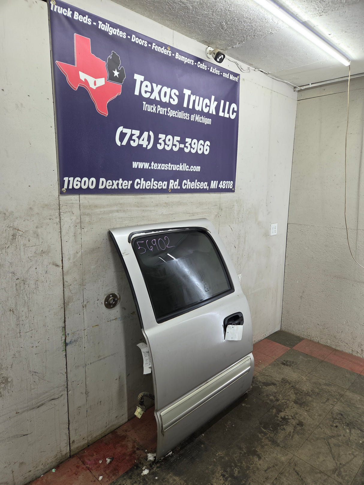 1999-2007 Chevrolet Silverado / GMC Sierra 1500 2500 3500 HD Rear Driver side LH Crew Cab rear door - Fine Silver Birch Metallic