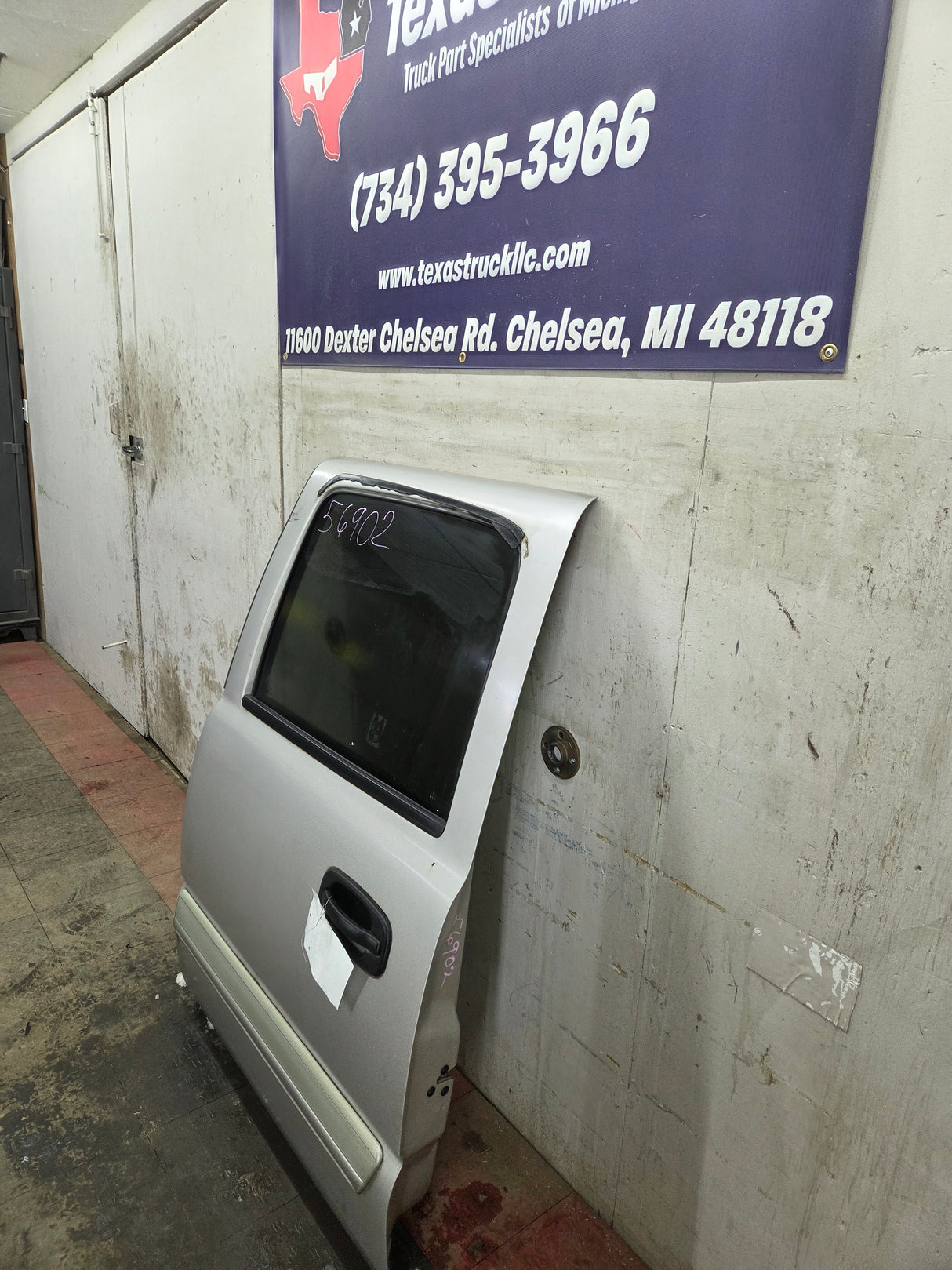 1999-2007 Chevrolet Silverado / GMC Sierra 1500 2500 3500 HD Rear Driver side LH Crew Cab rear door - Fine Silver Birch Metallic