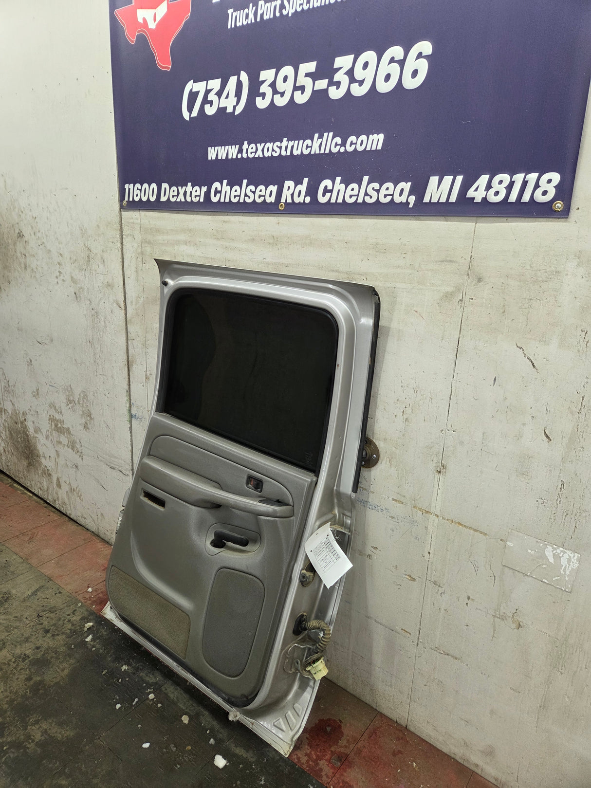 1999-2007 Chevrolet Silverado / GMC Sierra 1500 2500 3500 HD Rear Driver side LH Crew Cab rear door - Fine Silver Birch Metallic